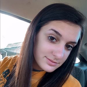 Meet your Posher, Alysha